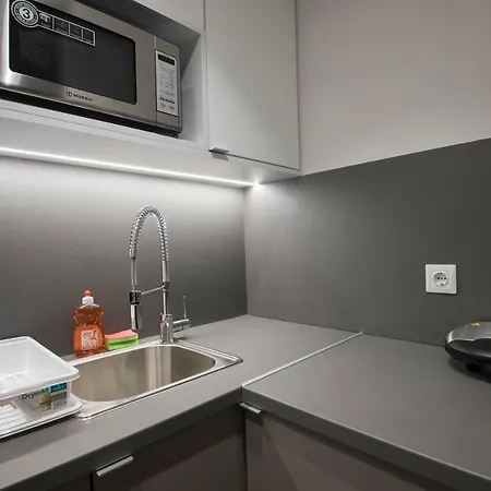 Ornament Suites, Nilie Hospitality Mgmt