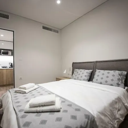 Ornament Suites, Nilie Hospitality Mgmt