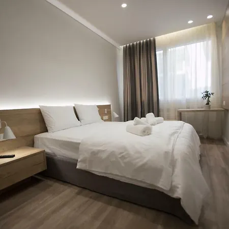 Apartment Ornament Suites, Nilie Hospitality Mgmt *